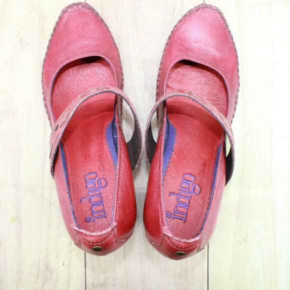 Indigo Clarks Red Leather Moccasin Toe Mary Jane Pump Heel Shoes Size 8 Medium - Picture 7 of 9